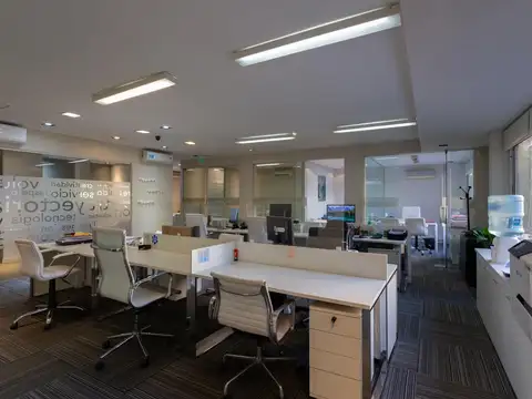 Edificio comercial en venta en San Isidro