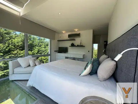 Casa 5 ambientes con 4 baños