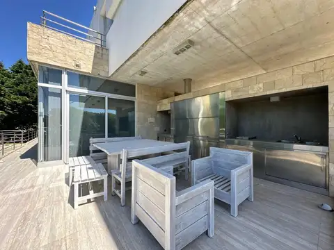 En Avutarda entre Mimbre y Nogal