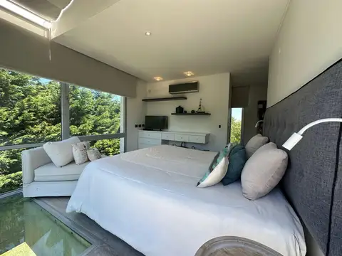 Casa 5 ambientes con 4 baños