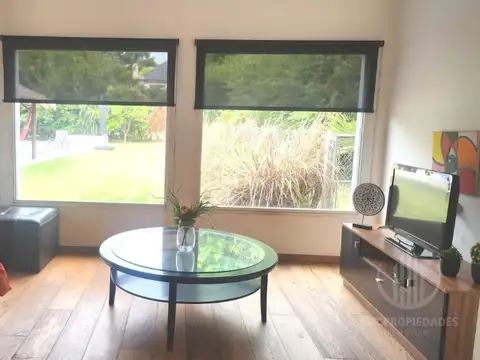 Casa 5 ambientes con 4 baños