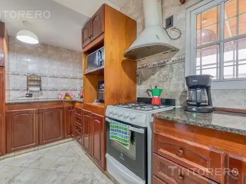 Casa 3 ambientes con 2 baños
