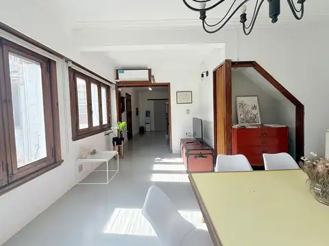 VENTA PH 4 AMBIENTES CON TERRAZA EN MARTINEZ - PERMUTA