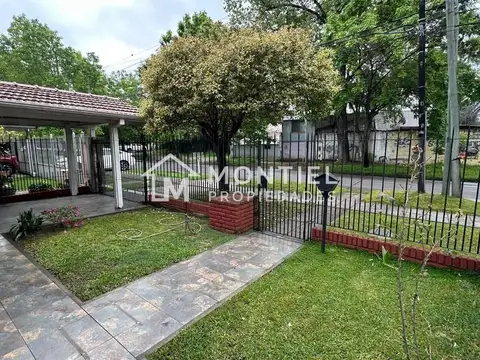 Casa en Venta en Ciudad Jardín del Palomar, USD 195.000