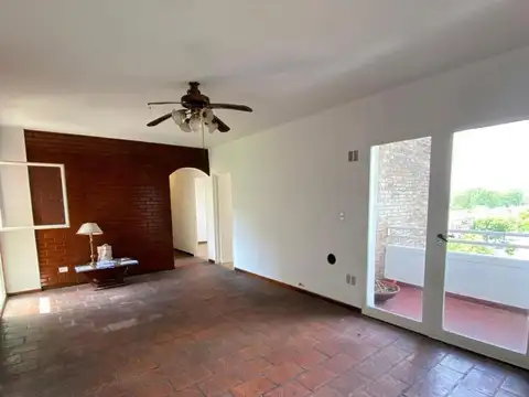 Departamento en venta - 3 Dormitorios 2 Baños -Villa Lugano