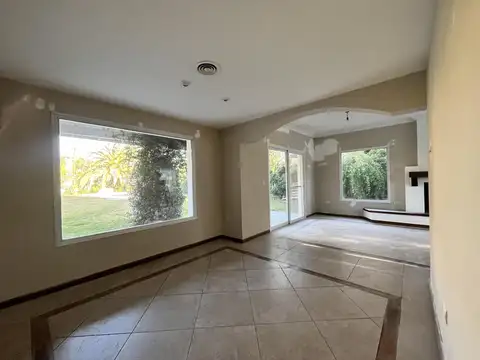 Casa en Alquiler de 3 dormitorios