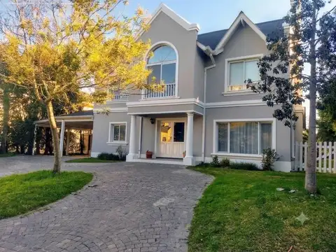 Casa a la venta en Barrio Cerrado Septiembre