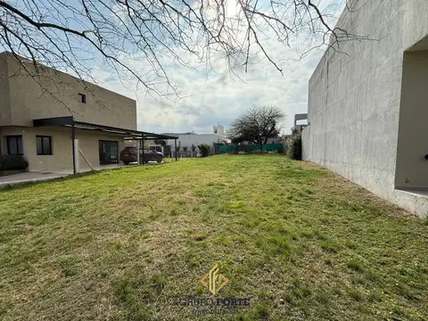 LOTE EN VENTA EN BARRIO TEJAS 4, ETAPA 1 EXCELENTE UBICACION