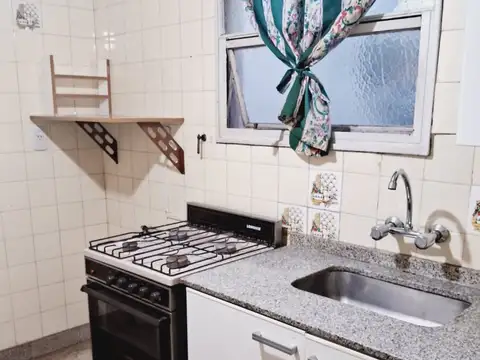 Departamento en Alquiler en Floresta, $ 600.000