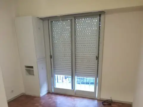 Mercedes 600, Piso 1