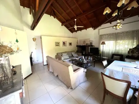 Venta, Casa, 3 ambientes, Pileta, Cochera, quincho, Tortuguitas, Apto credito