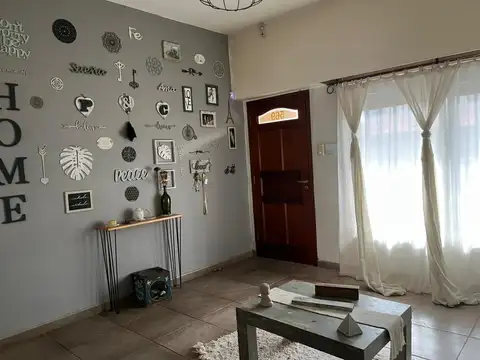 Casa en Venta en Moron Sur, USD 110.000