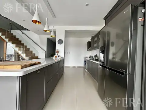 Departamento en Venta con 2 cocheras