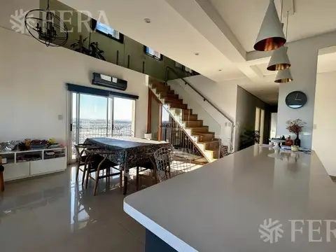 Venta departamento 4 ambientes con dos cocheras en Bernal