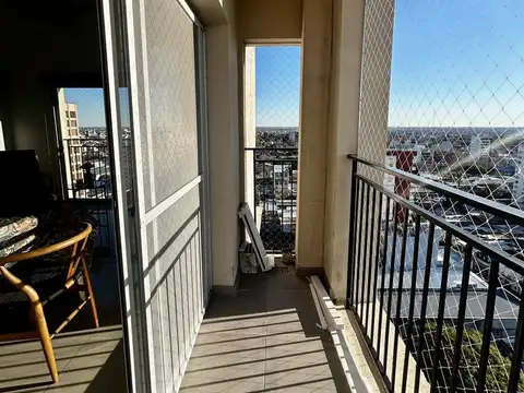 Venta departamento 4 ambientes con dos cocheras en Bernal