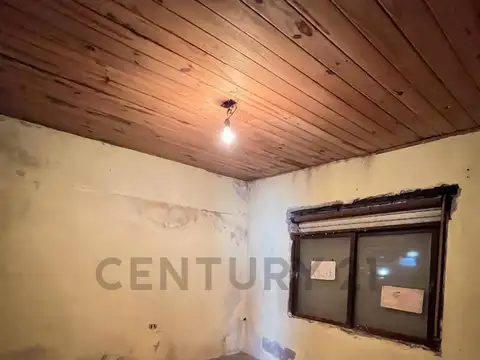 146 entre 60 y 61. Casa a reciclar, Los Hornos, La Plata