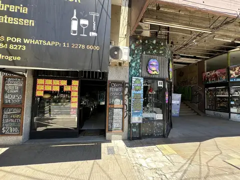 Local en Venta en el centro de Adrogué