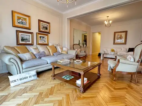 Departamento en Venta de 6 ambientes