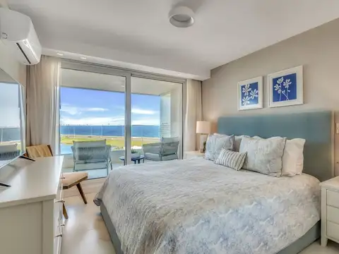 Departamento en Venta en Playa Mansa, USD 459.000