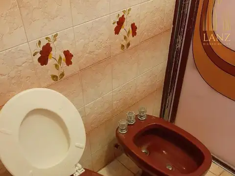 Casa en Venta con 5 cocheras