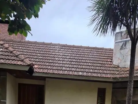 Venta Casa 7 ambientes Longchamps