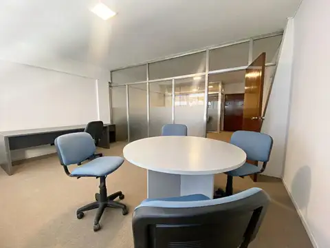 Oficina en venta 47 m² cochera en Recoleta