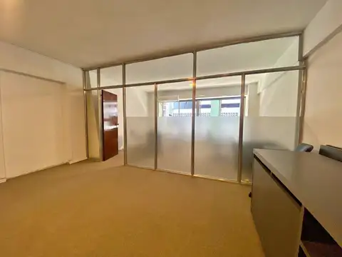 Oficina en Venta con 1 cochera