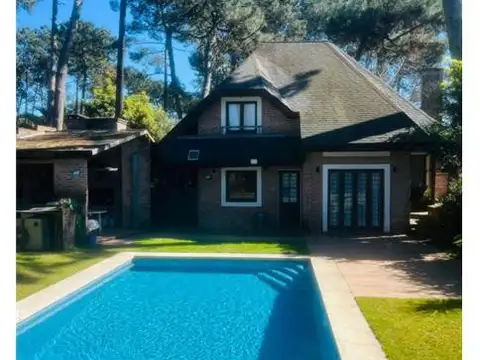 Casa en Alquiler de 3 dormitorios