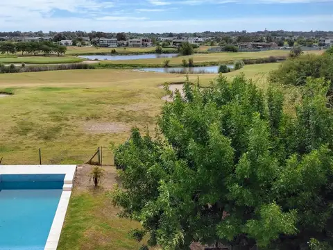 Casa en Venta con 5 cocheras