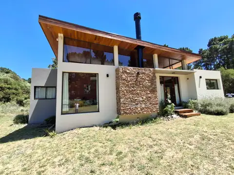 Casa en Venta en Mar de las Pampas, USD 240.000