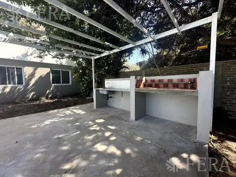 Venta departamento 3 ambientes con balcón  en Wilde