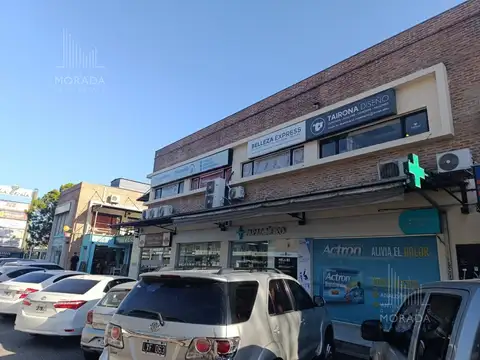 Local en venta en La Escala