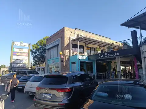 Local en venta en La Escala