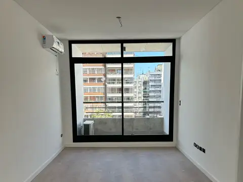 DEPARTAMETO DIVISIBLE CON BALCON Y AMENITIES.