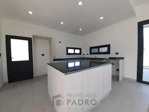 Casa en Venta en Santa Irene, USD 275.000