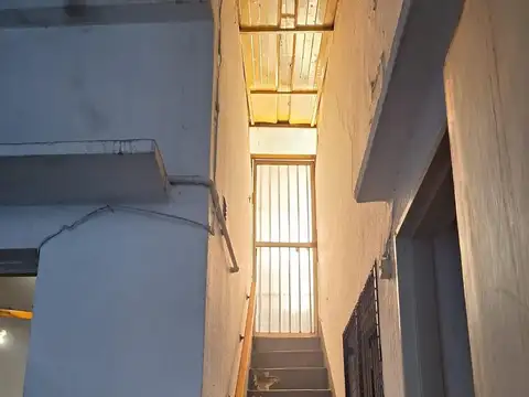 CASA A REFACCIONAR LOTE PROPIO