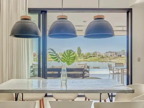 Casa en Venta 1 año
