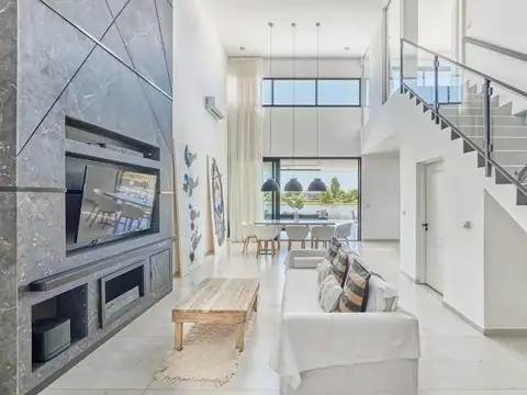 Casa en venta - 5 Dormitorios 5 Baños - 820Mts2 - El Canton, Escobar