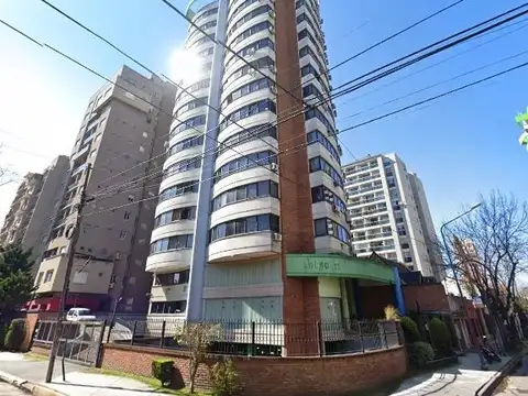 Angel Delia 900, Piso 3