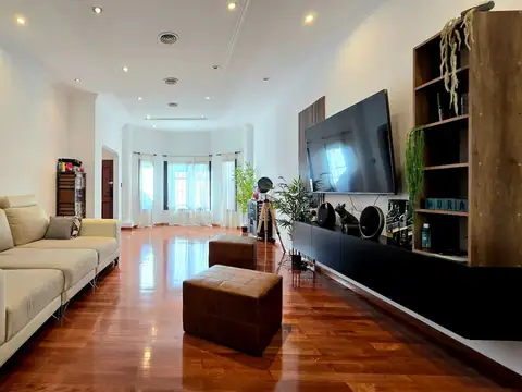 Casa en Venta en Liniers, USD 590.000