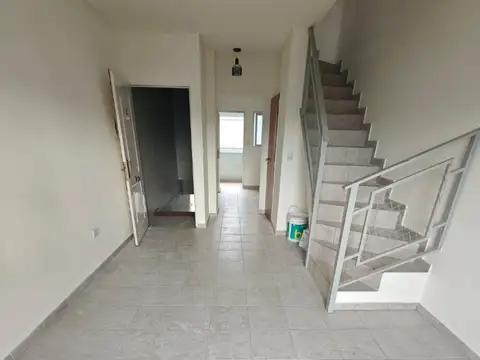 Zapiola 1100, Piso 1