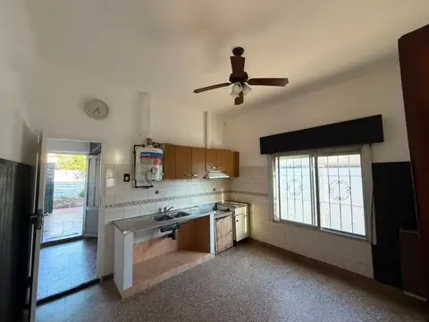 Casa en Venta en Ezpeleta Este, USD 74.000
