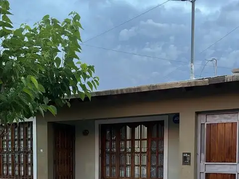 VENTA DE CASA - RODEO DE LA CRUZ -GUAYMALLEN  MZA.