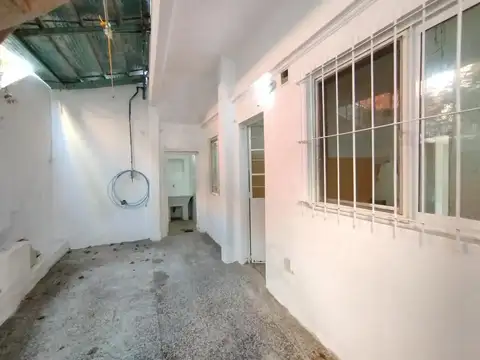 3 ambientes, muy luminoso