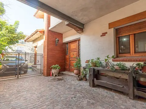 Casa en Venta en Haedo, USD 239.000