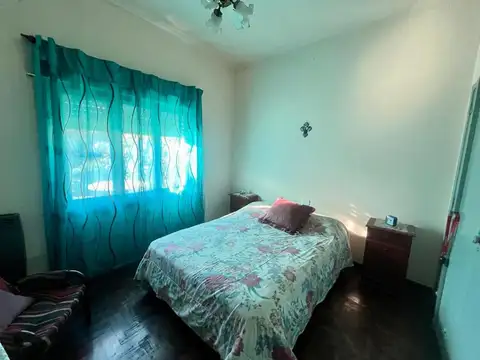 Casa 4 ambientes con 1 baño