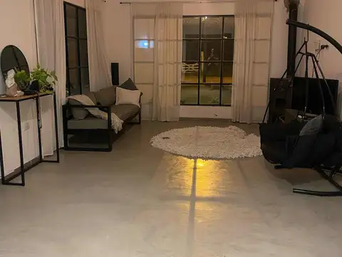 Las Calandrias y Las Alondras