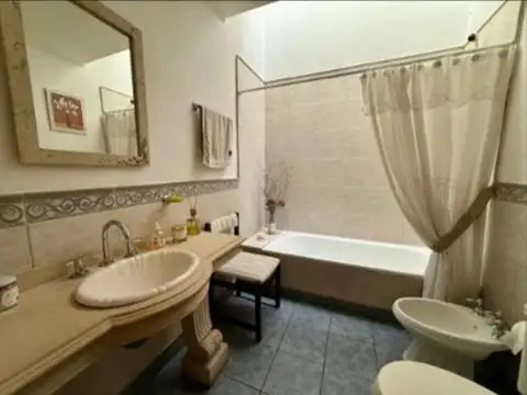 Casa en Venta al Oeste