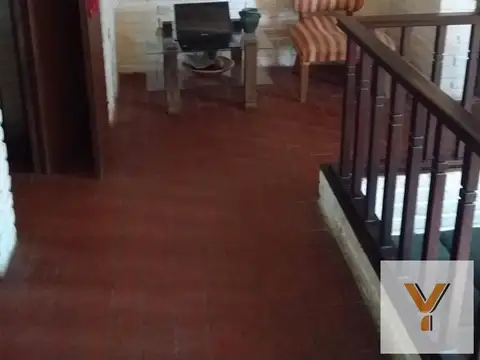 Casa 2 ambientes con 1 baño