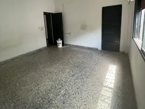 Depto Tipo Casa 3 ambientes con 1 baño